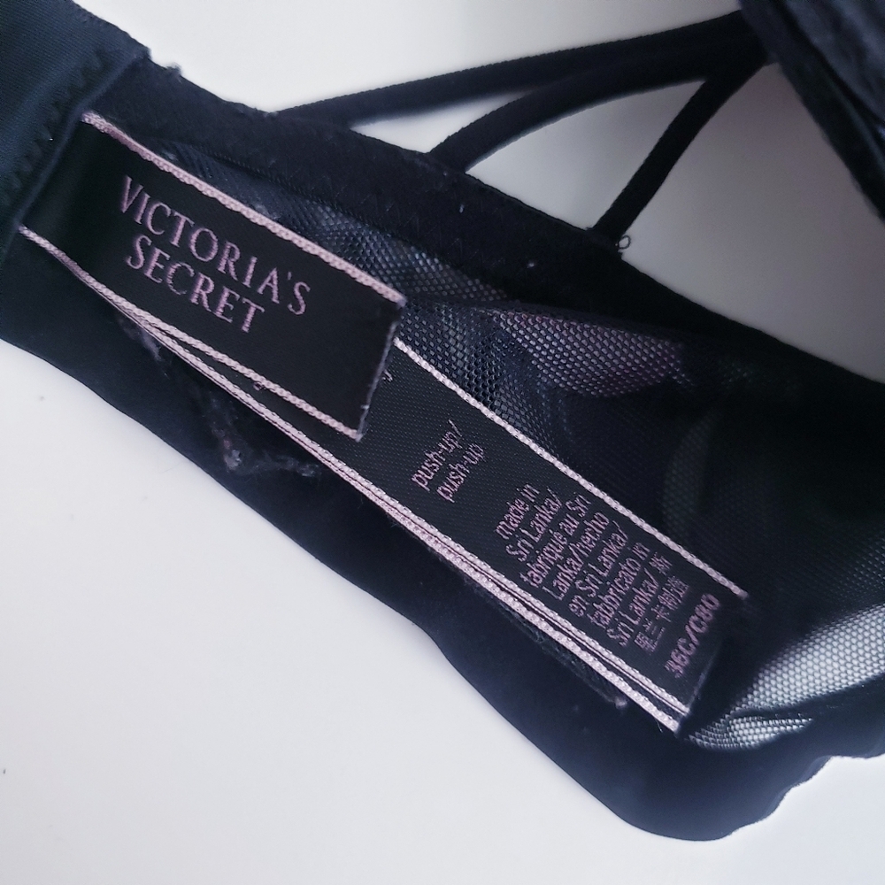 Victoria's Secret Black Floral Pushup Bra - Picture 7 of 8